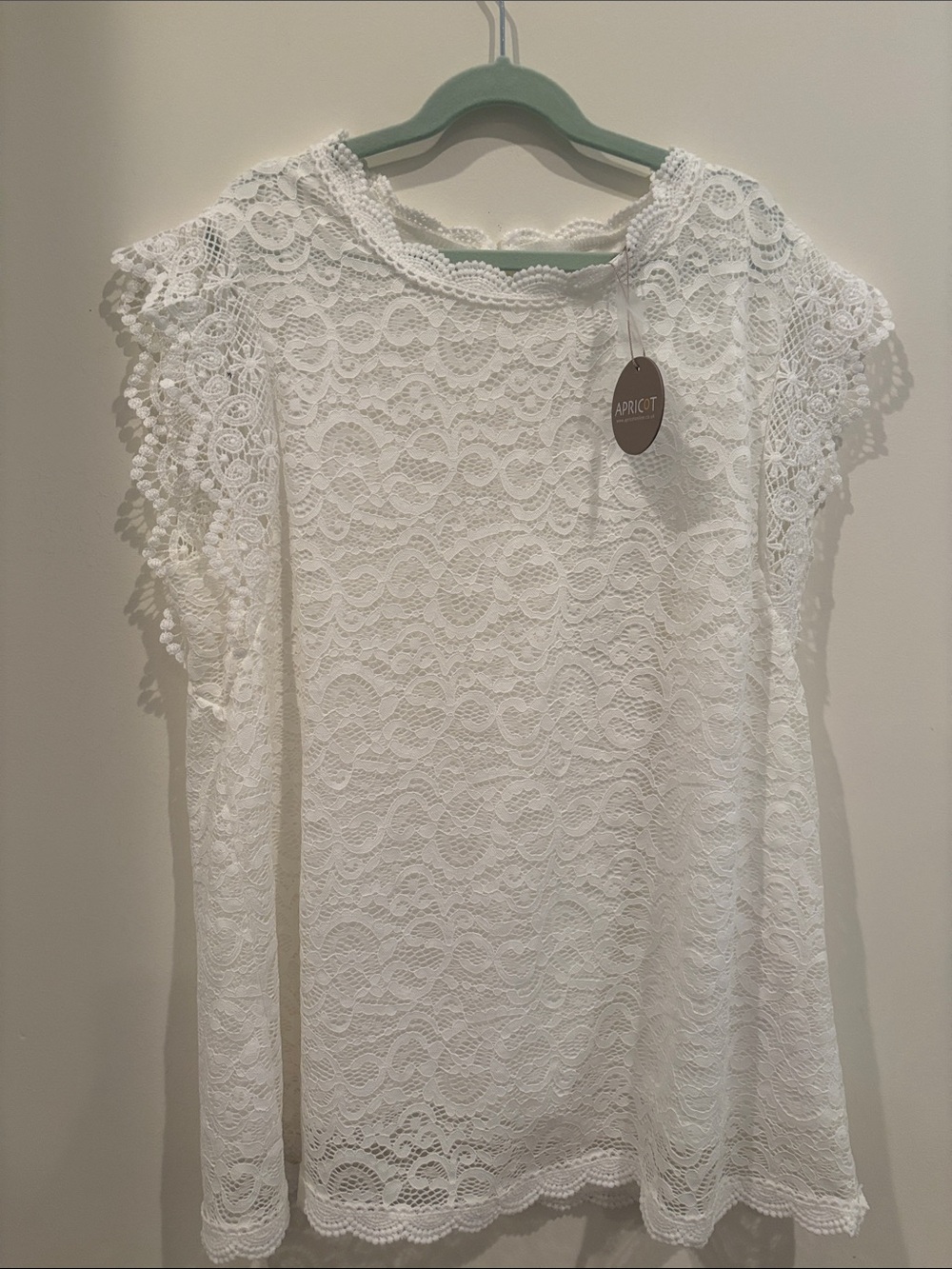 NWT sz L APRICOT White Lace Cap-Sleeve Blouse